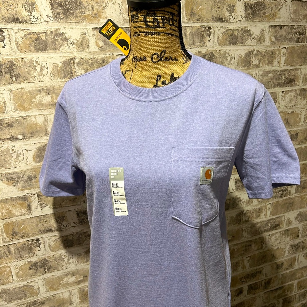 NWT Women’s Carhartt Tshirt